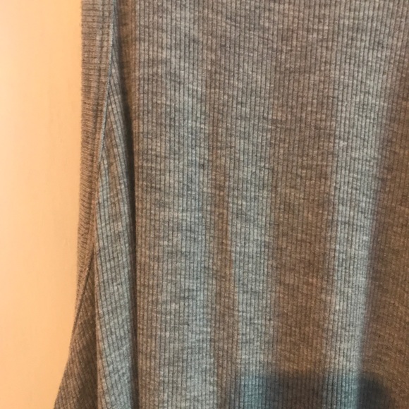 Light Grey Crop Top - Picture 2 of 2